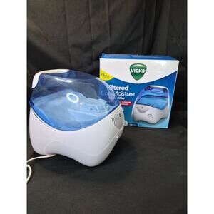 Vicks V3100VD1 Filtered Cool Moisture Humidifier Medium Room Size 1 Gal